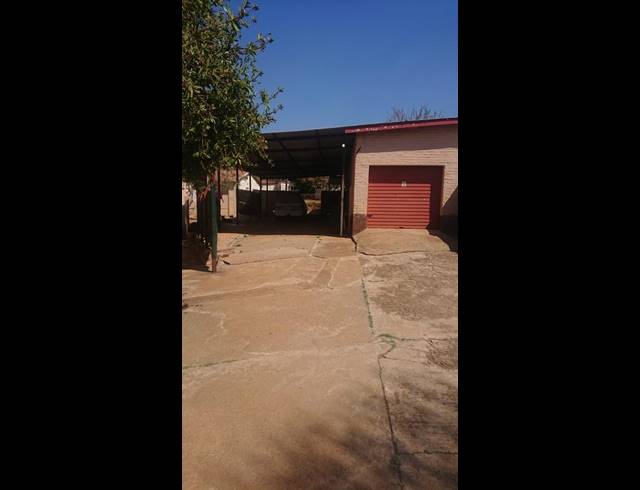 3 BEDROOM HOUSE FOR SALE IN HILLSHAVEN